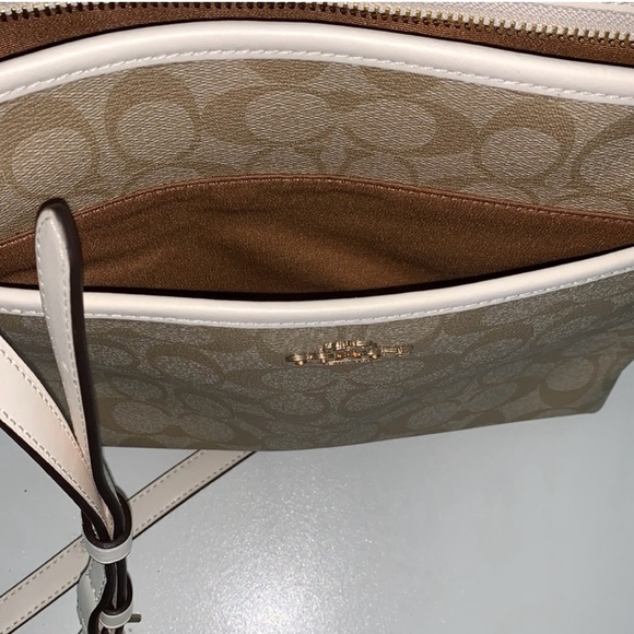 Coach Tan and Cream Crossbody Bag - Picture 5 of 7